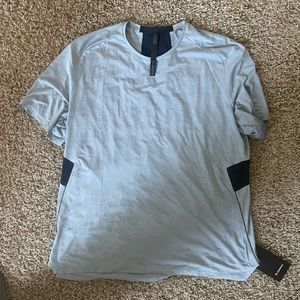 NWT Men’s Lululemon T-Shirt